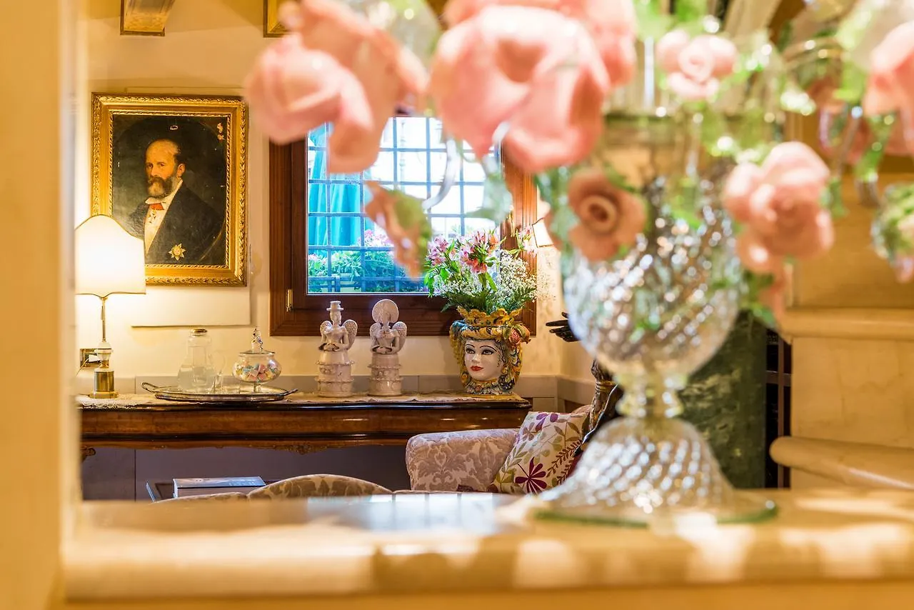 Hotel Santo Stefano Venice